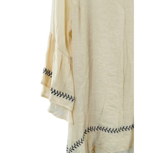 Indigo Soul Cream Blouse w/ Black Accents Women’s L | EUC - Picture 10 of 11